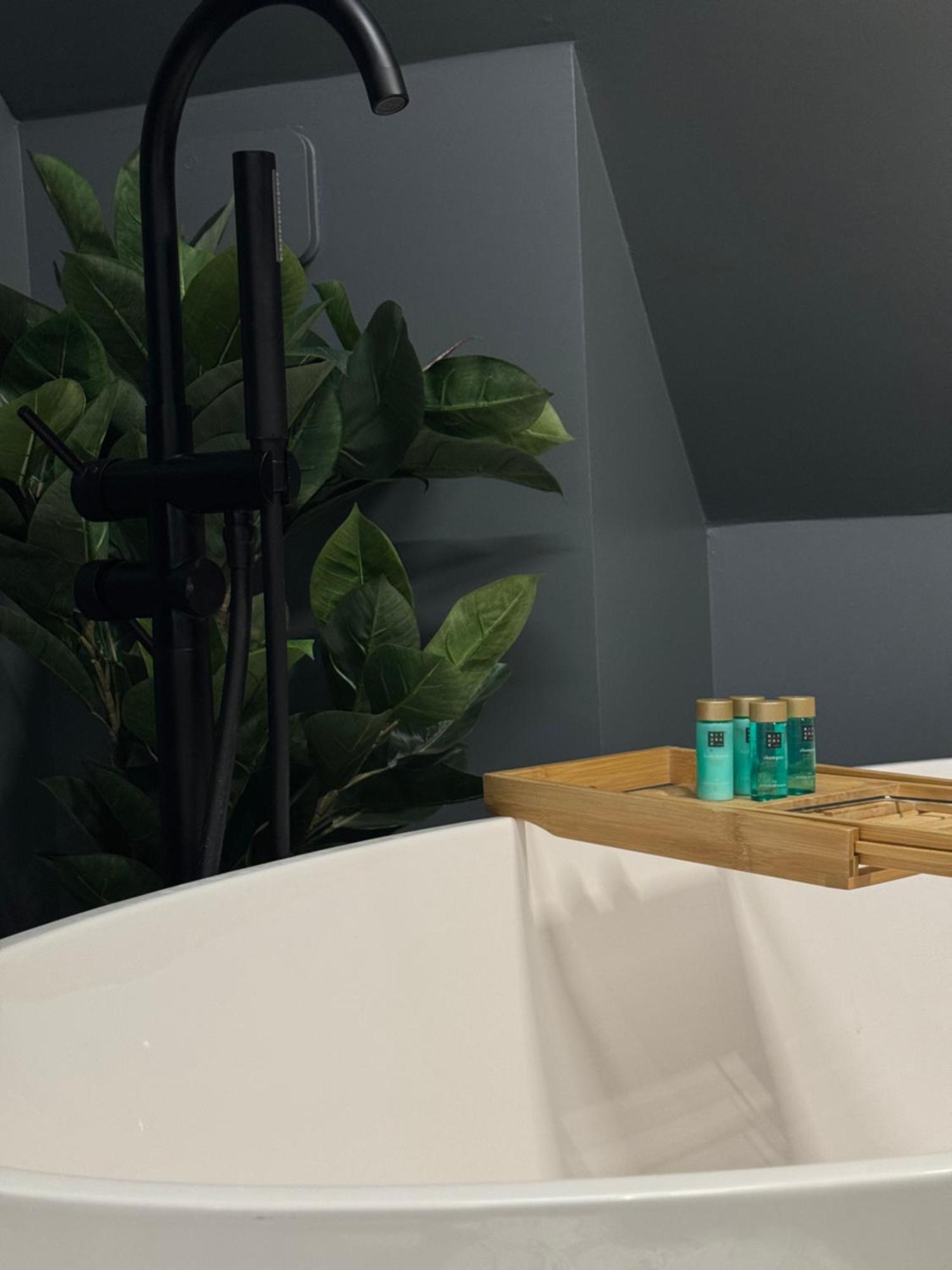 Ylly Aparts Apartament Brașov