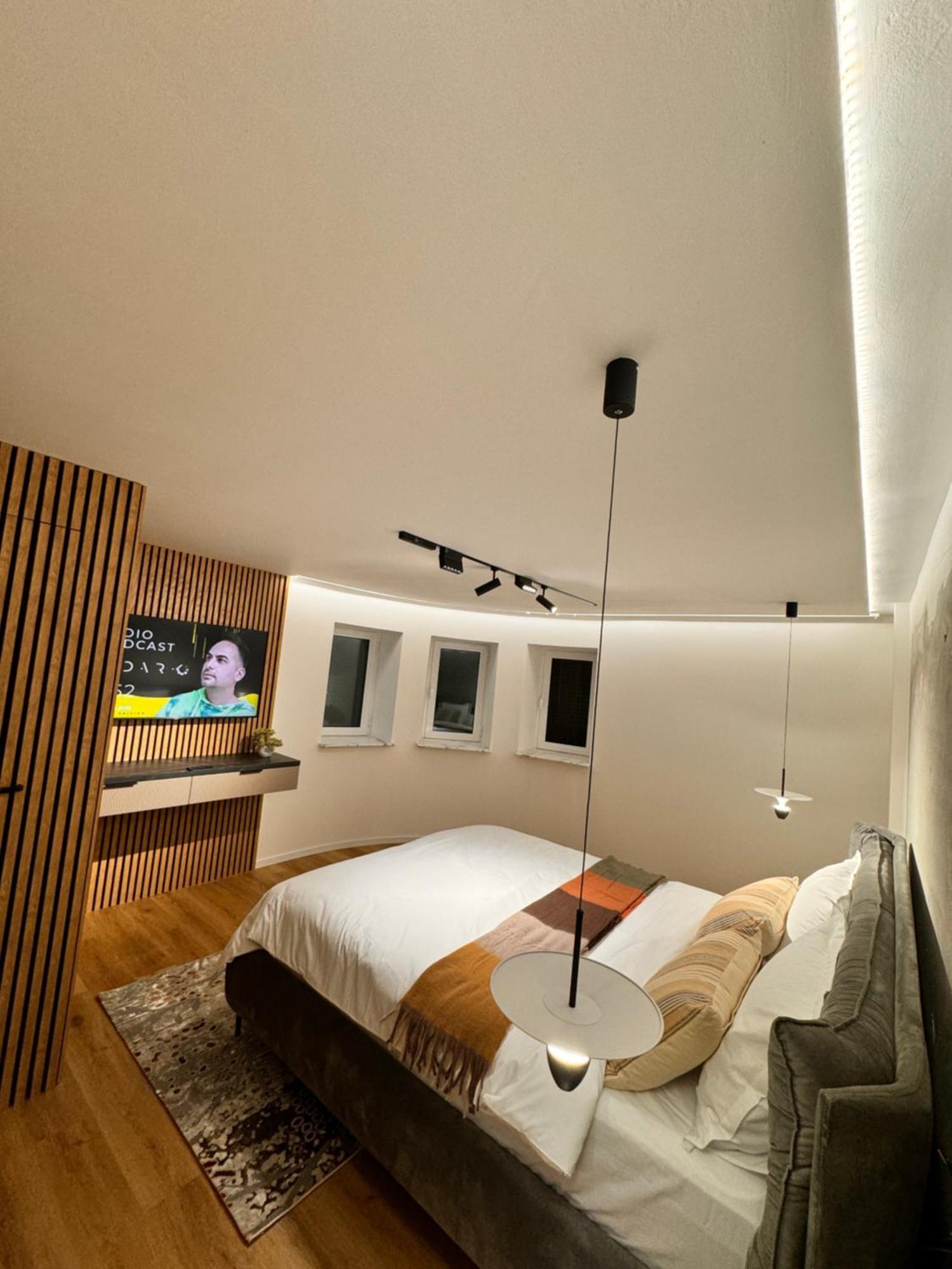 Ylly Aparts Apartament Brașov